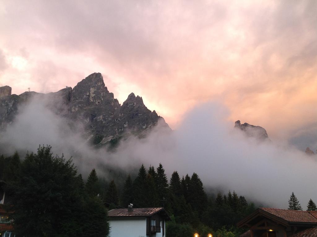 Hotel Jolanda San Martino Di Castrozza Bagian luar foto